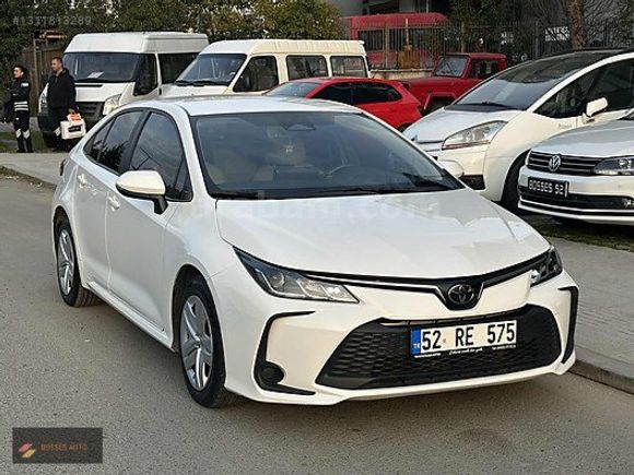 BOSSES DEN HATASIZ BOYASIZ 2024 COROLLA 1.5 VİSİON /68 BİN KM/