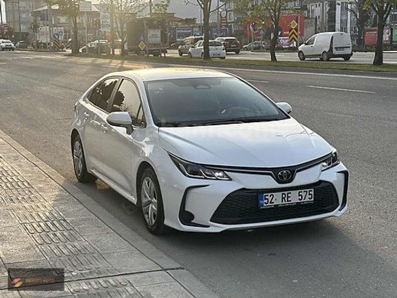 BOSSES DEN HATASIZ BOYASIZ 2024 COROLLA 1.5 VİSİON /68 BİN KM/