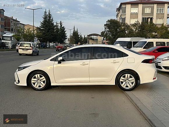 BOSSES DEN HATASIZ BOYASIZ 2024 COROLLA 1.5 VİSİON /68 BİN KM/