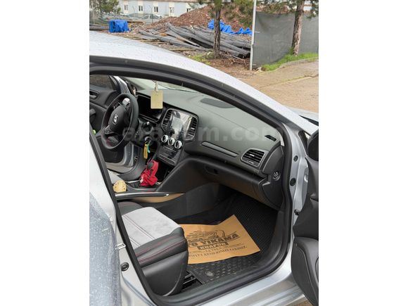 Sahibinden Renault Megane 1.5 Blue DCI Touch 2025 Model 
