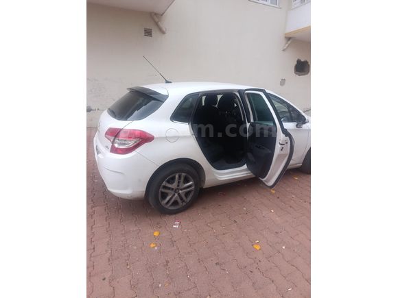 Sahibinden Citroen C4 1.6 e-HDi Confort 2012 Model