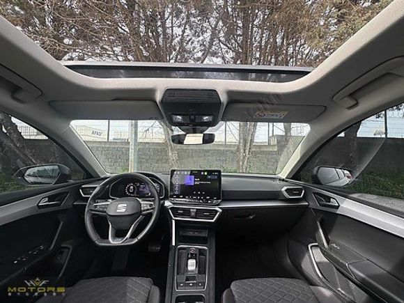2025 LEON FR 1.5 PLUG-IN HYBRİD 204 HP FR FULL+FULL