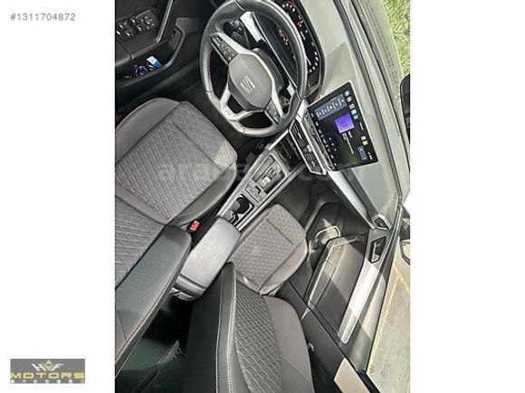 2025 LEON FR 1.5 PLUG-IN HYBRİD 204 HP FR FULL+FULL