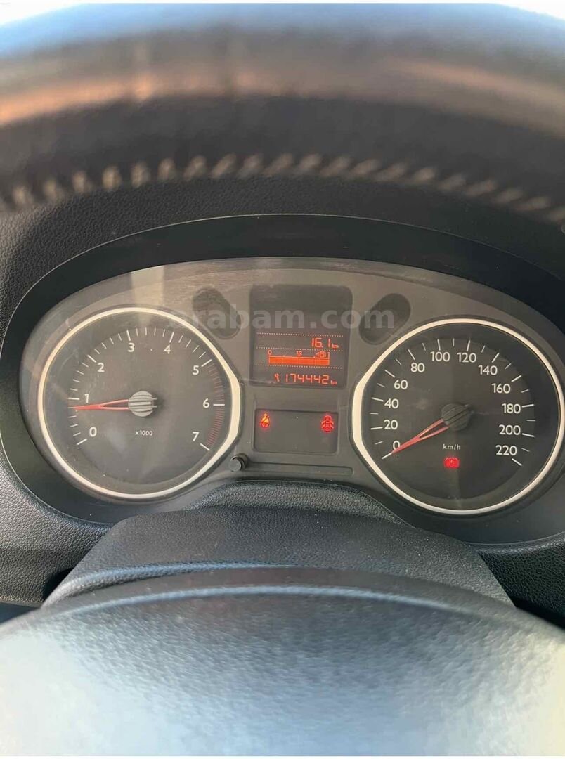 Sahibinden Citroen C-Elysée 1.6 HDi Exclusive 2014 Model İstanbul 174.400 km Beyaz 7