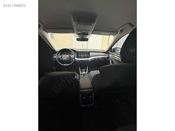 - 2023 MODEL DÜŞÜK KM OCTAVİA-