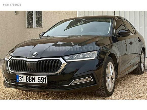 - 2023 MODEL DÜŞÜK KM OCTAVİA-