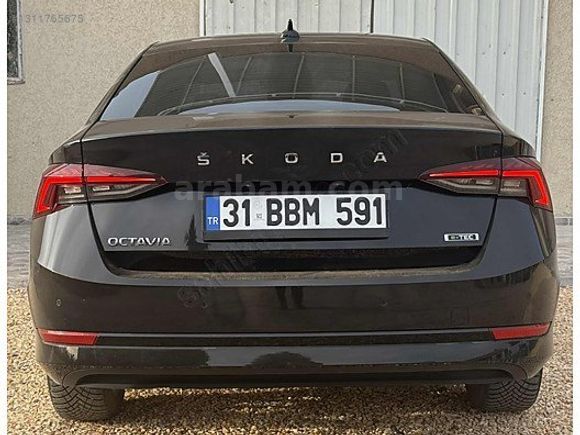 - 2023 MODEL DÜŞÜK KM OCTAVİA-