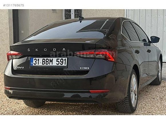 - 2023 MODEL DÜŞÜK KM OCTAVİA-