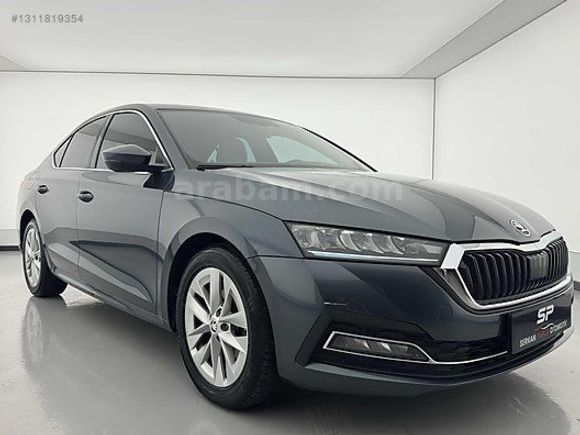K.KARTINA 9TAKSİT 2022 SKODA OCTAVIA 1.5TSI e-TEC PREMIUM HİBRİT
