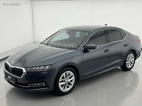 K.KARTINA 9TAKSİT 2022 SKODA OCTAVIA 1.5TSI e-TEC PREMIUM HİBRİT