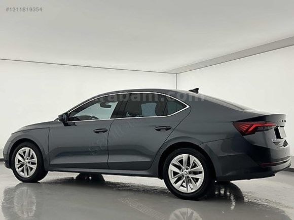K.KARTINA 9TAKSİT 2022 SKODA OCTAVIA 1.5TSI e-TEC PREMIUM HİBRİT