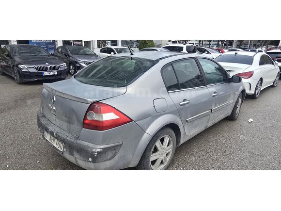Sahibinden Renault Megane 1.6 Dynamique 2004 Model