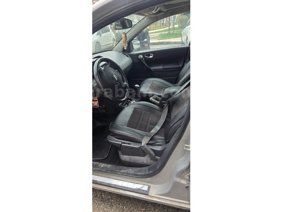 Sahibinden Renault Megane 1.6 Dynamique 2004 Model