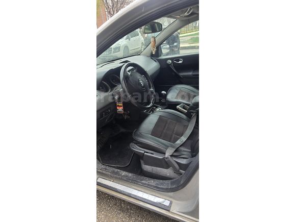 Sahibinden Renault Megane 1.6 Dynamique 2004 Model
