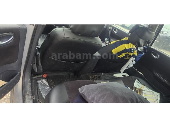 Sahibinden Renault Megane 1.6 Dynamique 2004 Model