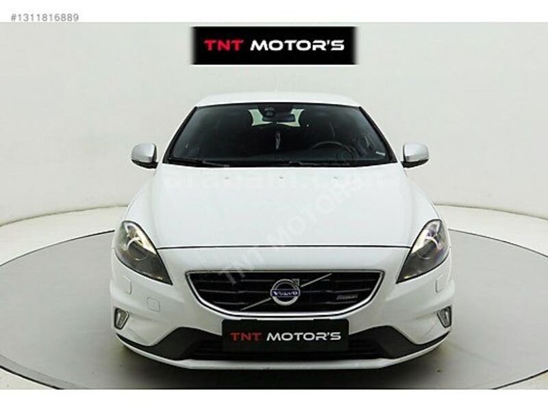 Galeriden Volvo V40 1.6 D R-Design 2014 Model Ankara 120.000 km Beyaz