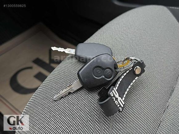 GK Auto // DACIA DUSTER 4X4 **110 HP **SORUNSUZ *BAKIMLI *ORJ.KM