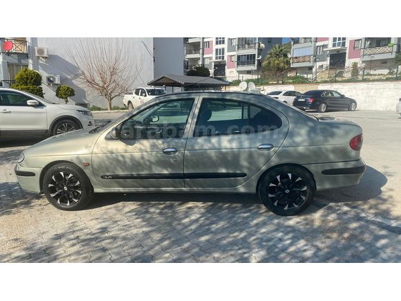 Sahibinden Renault Megane 1.9 DTi Expression 2003 Model  328.000 km