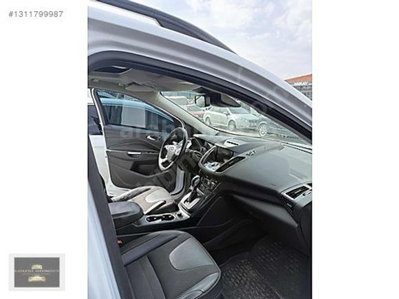 BAŞKENT'DEN 2015 1.5 ECOBOOST FORD KUGA CAM TAVAN 4X4 EN DOLUSU
