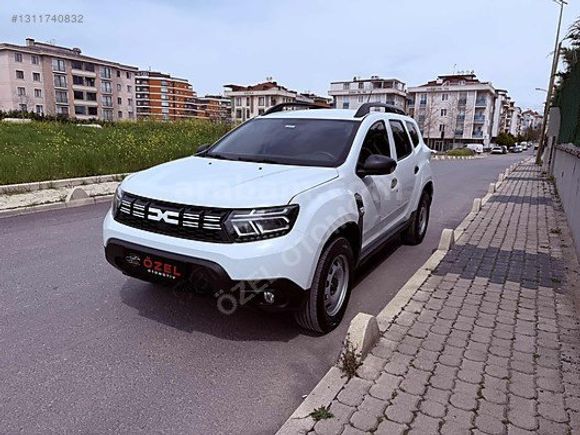 Özel'den HATASIZ DEĞİŞENSİZ DACİA DUSTER