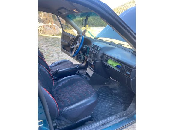 Sahibinden Opel Vectra 2.0 1996 Model  430.000 km Yeşil