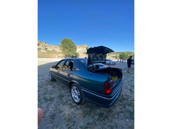 Sahibinden Opel Vectra 2.0 1996 Model  430.000 km Yeşil