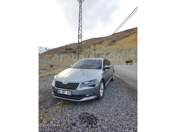 Sahibinden Skoda SuperB  2017 Model 182.000 km