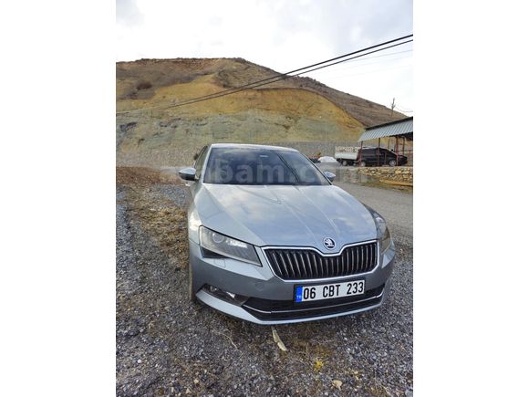 Sahibinden Skoda SuperB  2017 Model 182.000 km
