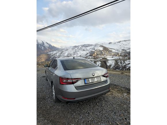 Sahibinden Skoda SuperB  2017 Model 182.000 km