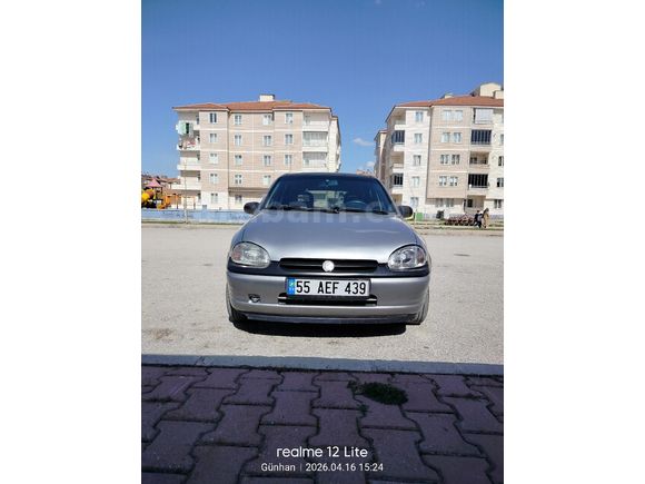 Opel Corsa 1.4 Swing muayene yeni