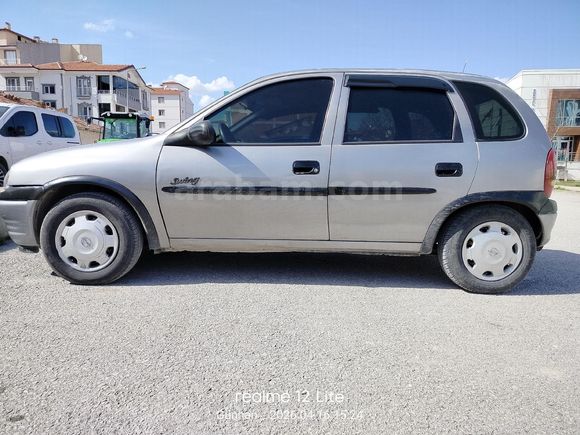 Opel Corsa 1.4 Swing muayene yeni