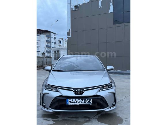 Sahibinden Toyota Corolla 1.5 Flame X-Pack 2022 Model 