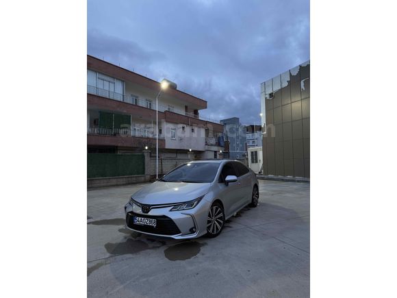 Sahibinden Toyota Corolla 1.5 Flame X-Pack 2022 Model 