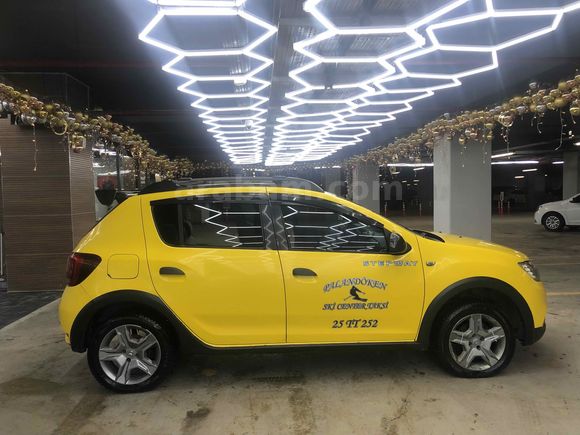 Sahibinden Dacia Sandero 1.5 dCi Stepway 2017 Model 