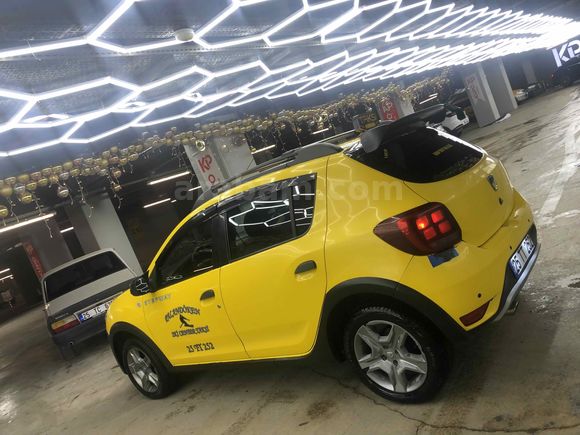 Sahibinden Dacia Sandero 1.5 dCi Stepway 2017 Model 