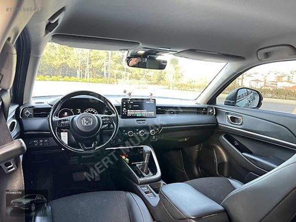 HATASIZ SERVİS BAKIMLI OTOMATİK VİTES HR-V HİBRİT 2022 MODEL