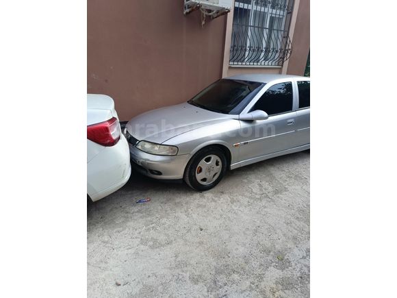 Sahibinden Opel Vectra 1.8 CD 2000 Model
