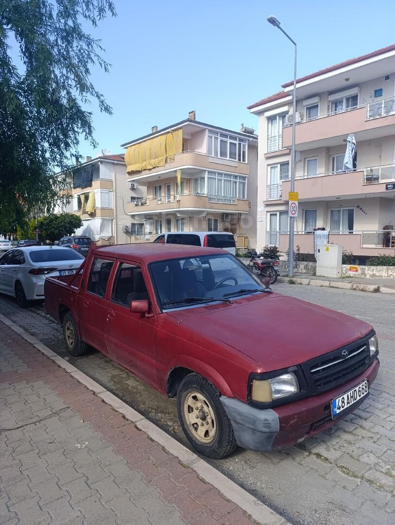 Sahibinden Mazda B2500 2.5 D 1998 Model 2