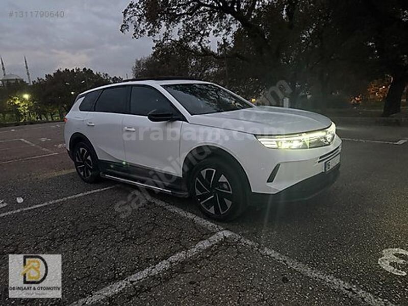 1.19 KREDİ OPEL GRANDLAND 1.2 HYBRİD GS+TEKN. ULTİMATE 7100 KM