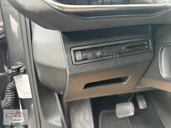 2024ÇIKIŞLI 3008 ALLURE 48BİN KM CAM TAVAN E TOGGLE VİTES