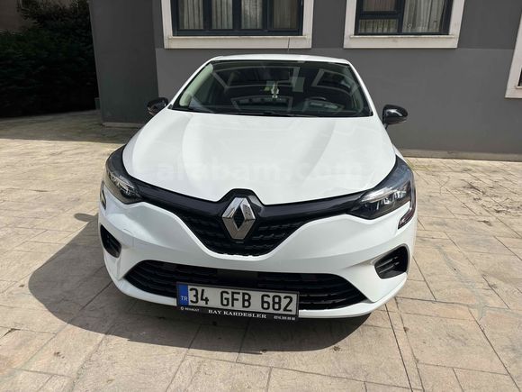 Sahibinden Renault Clio 1.0 TCe Joy 2022 Model 
