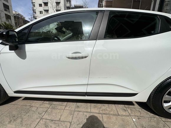 Sahibinden Renault Clio 1.0 TCe Joy 2022 Model 