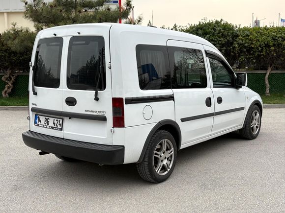 DEĞİŞENSİZ OTOMOBİL RUHSATLI 2006 MODEL COMBO