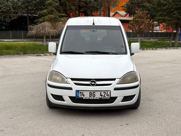 DEĞİŞENSİZ OTOMOBİL RUHSATLI 2006 MODEL COMBO