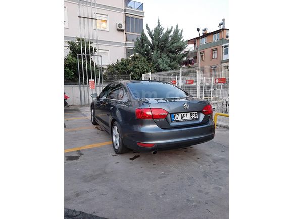 Sahibinden hatasız ve bakımlı Jetta 1.6 TDi Comfortline