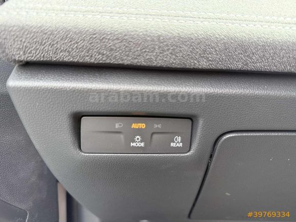 UMH GRUP 2025 MODEL VW PASSAT 1.5 eHybrid HATASIZ PLUG IN HYBRID