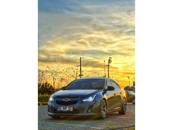 Sanruflu Extralı Chevrolet Cruze 1.4 T LTZ