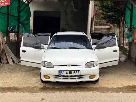 Sahibinden Hyundai Accent 1.5 GLS 1999 Model 