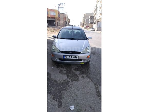 Sahibinden Ford Focus 2.0 Ghia 2001 Model