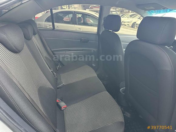 TERTEMİZ AİLE ARACI 2011 MODEL 1.5 CRDİ VGT